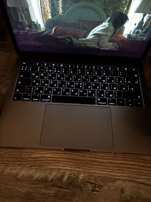 Apple Macbook 13 pro