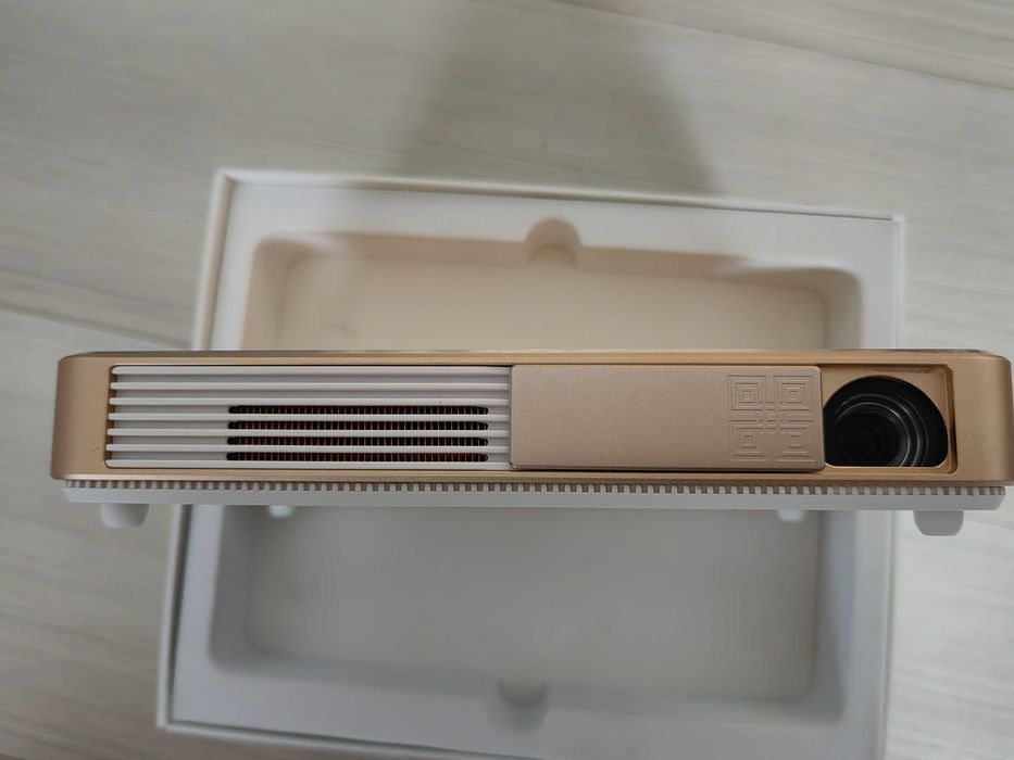 Mini Proiector DLP