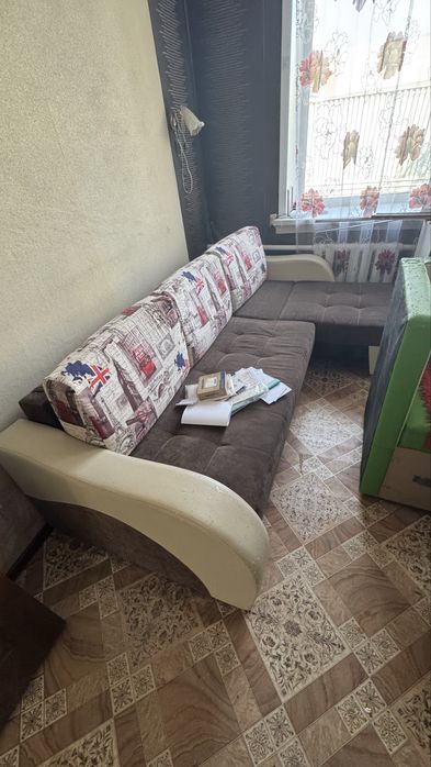 Продам стенку в гостиную.