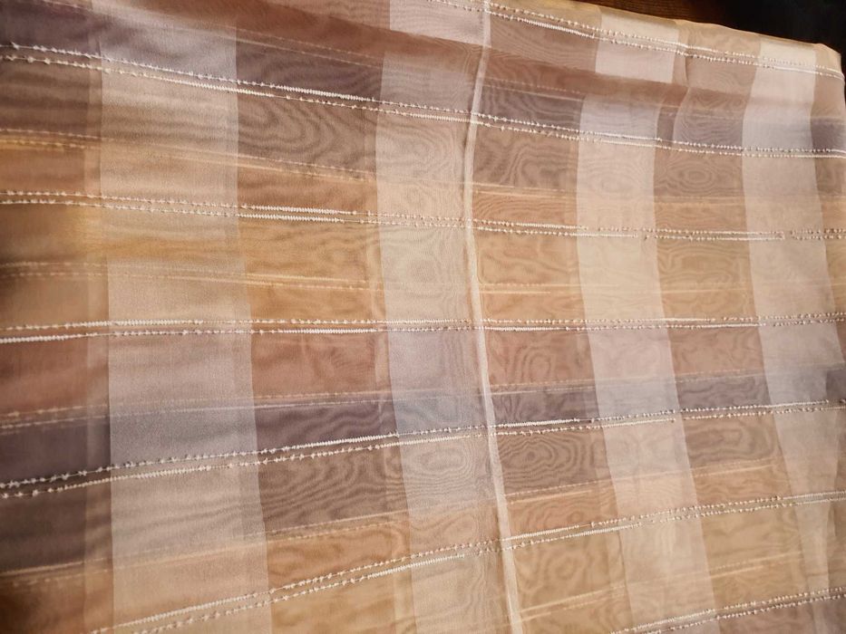 Нежна завеса в преливащи нюанси