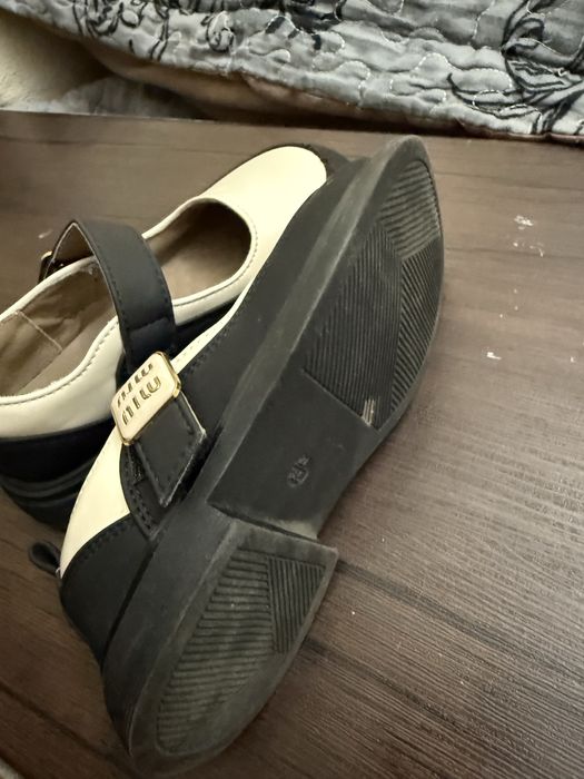 Продам детские вещи, обувь .