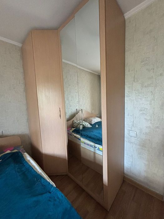 Продам спальный гарнитур