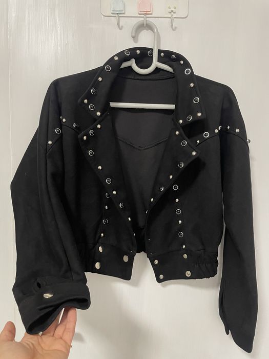 Меко,велурено яке(тънко)