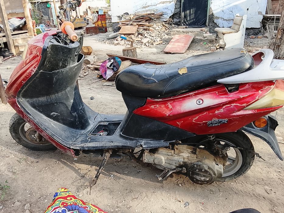 Срочно прадаю скутер