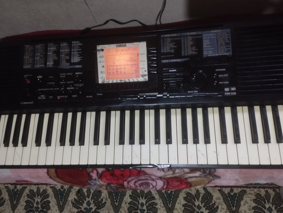Yamaha psr 530 sotiladi
