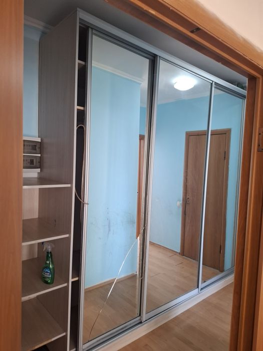 Шкаф прихожей срочно продам