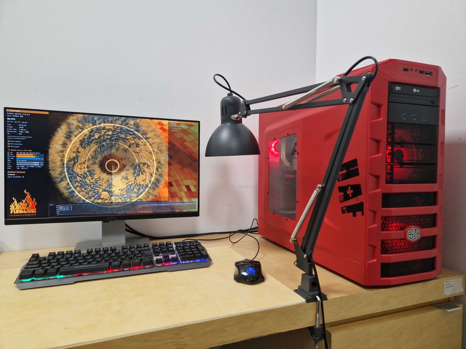 PC Gaming/Editare I9 9900 8C/16T, RTX 3060 12GB, 32GB RAM, Carcasă RGB