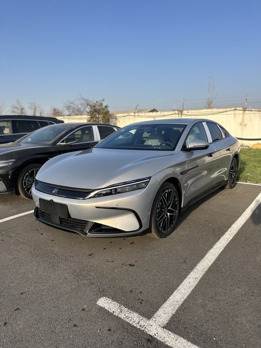 Byd han 636km qora yashil gold narda grey