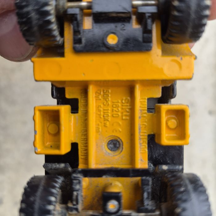 Комплект 3 бр.Siku Камиончета Unimog играчки