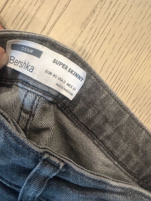 Дънки Bershka XS мъжки модел р-р 31