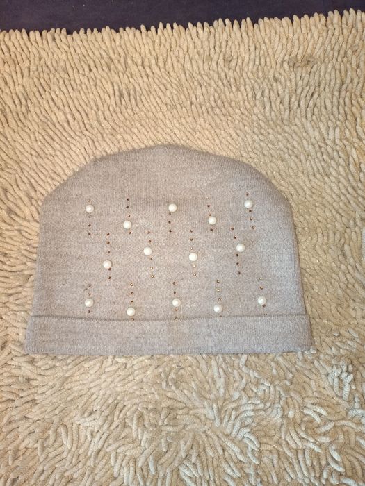 Продам шапку женскую