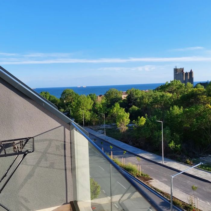 Продава се Двустаен апартамент в Каварна - 70 кв.м за 1 €/кв.м - Снимка #2