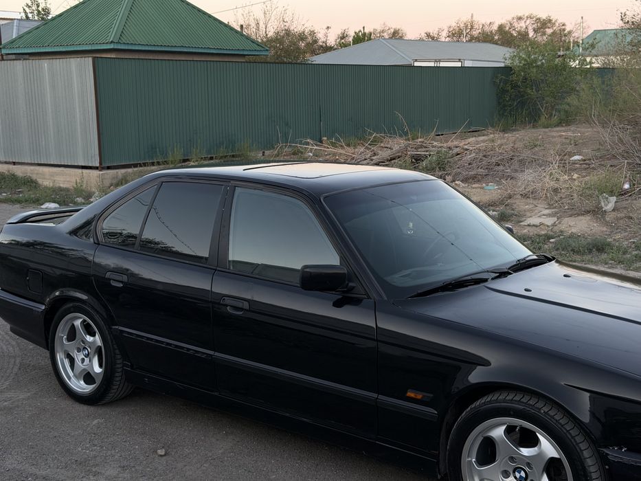 Продам BMW e34 1991 люкс