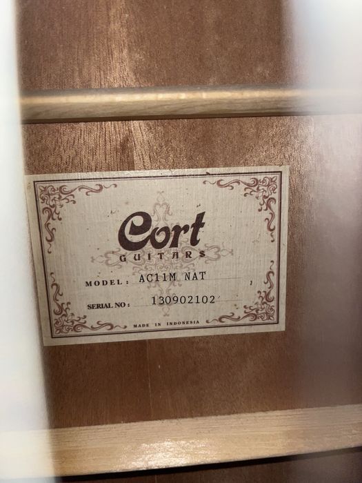 Продаю две гитары Enjoy, Cort