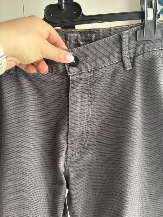 Pantaloni barbati