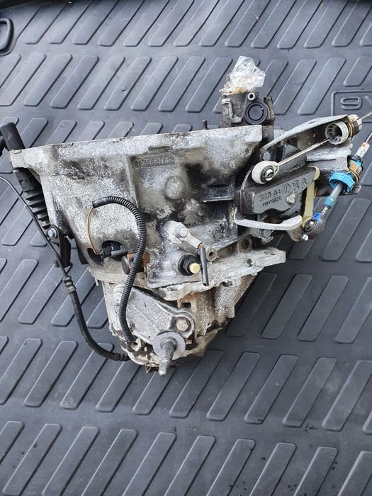 Cutie viteze peugeot 308 1.6 hdi