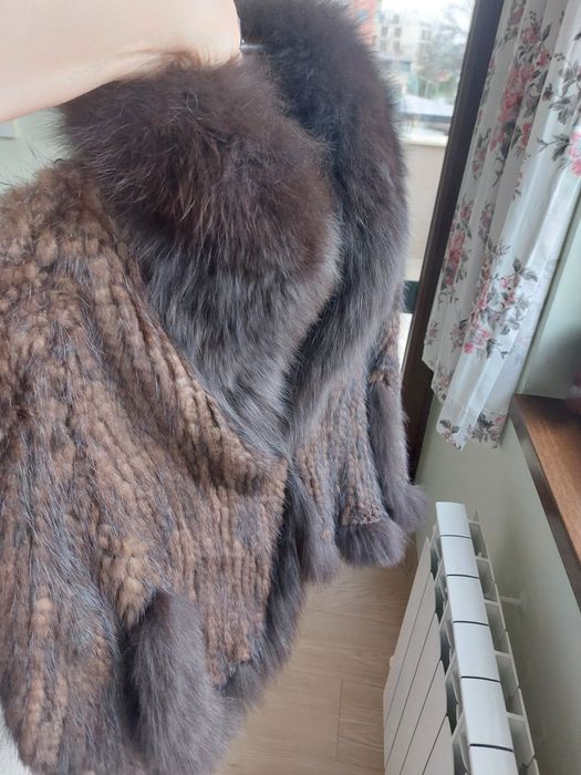 НОВО Актуално леко палто/ жилетка естествен косъм размер М/Л