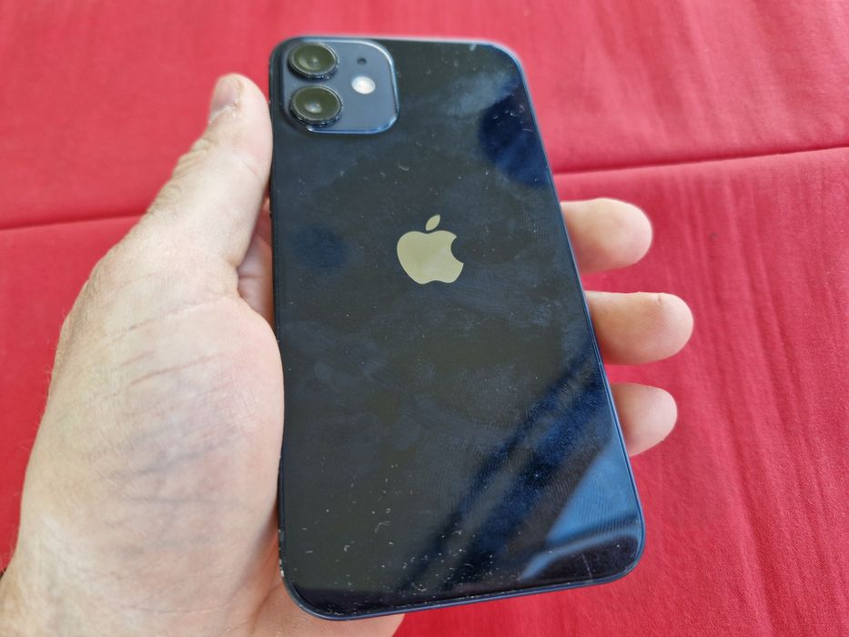 -Iphone 12Mini, Black, 128Gb 4Ram, Bat: 77% stare foarte buna semne normale uzura poze reale doar telefonul nici o reparatie nici o restrictie