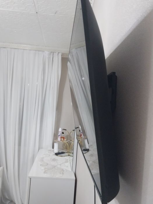 Телевизор Samsung смарт 109 см