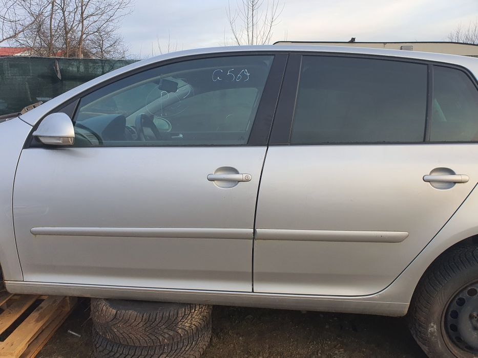 Usa dreapta fata si spate vw Golf 5