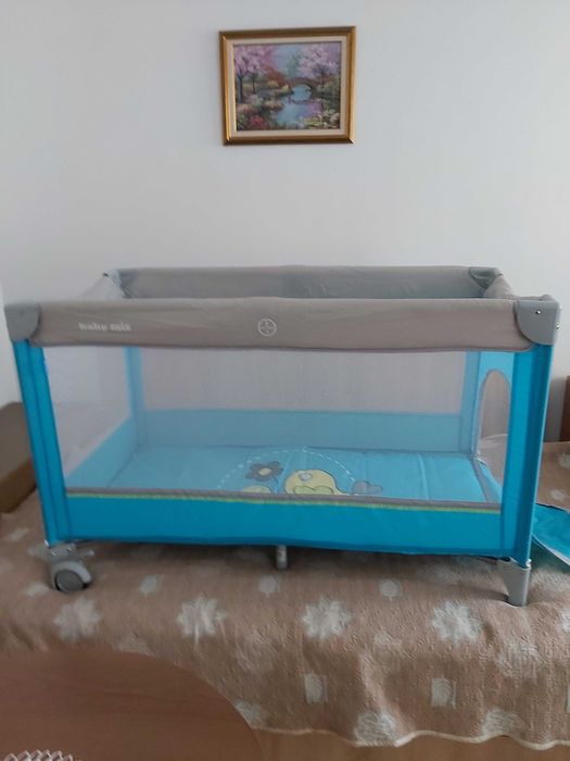 сгъваема бебешка кошара