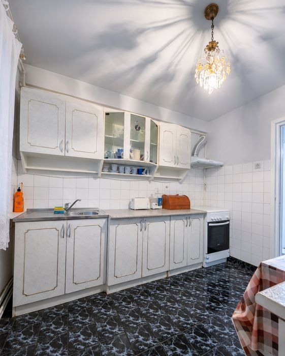 Apartament 3 camere decomandat, etaj 1, George Enescu, Deva