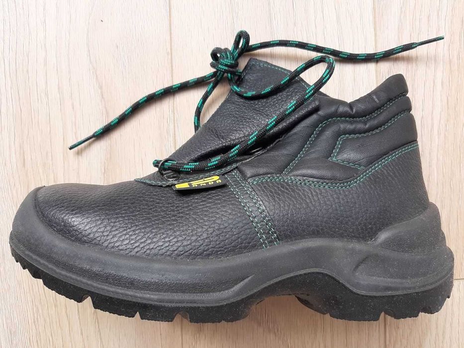 Спортни обувки, боти (кубинки), естествена кожа, № 38, 39