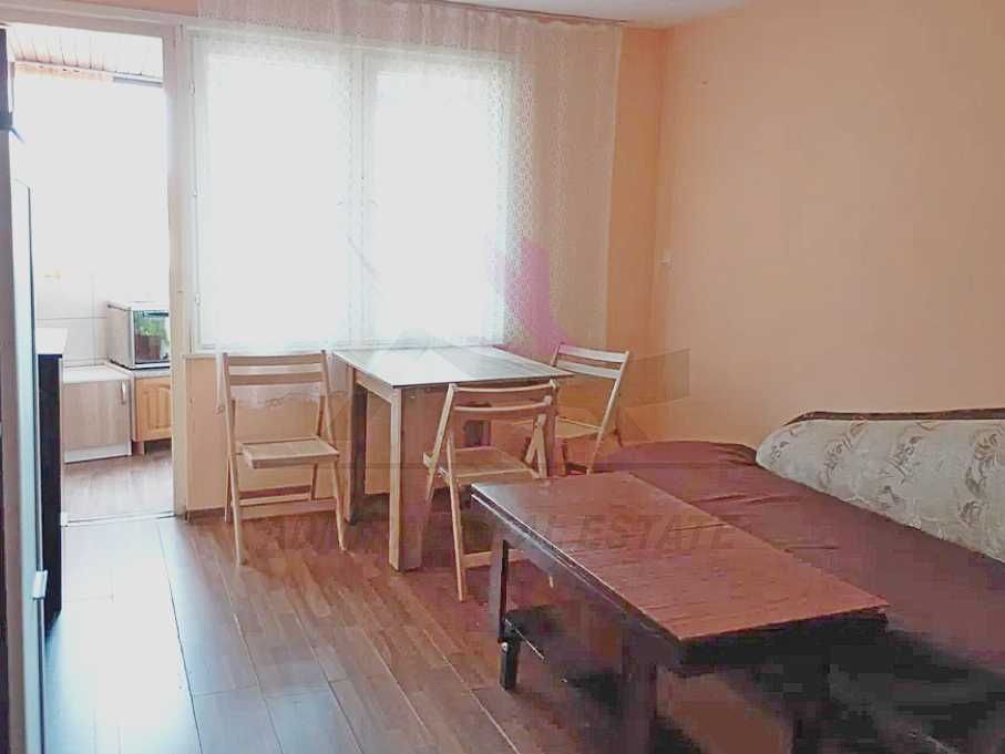 Дава се под наем Двустаен апартамент в Варна, Лятно кино Тракия - 72 кв.м за 325 € - Снимка #1