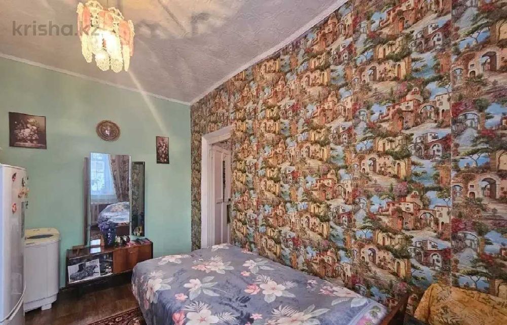 продам 1/4 дома на узкой колее.