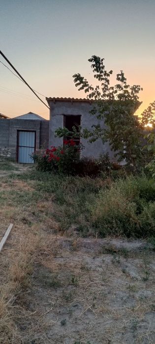 УЙ СОУЙ СОТИЛАДИ 
учаска турар жой докуметальный 12 сотих, сув, газ, э