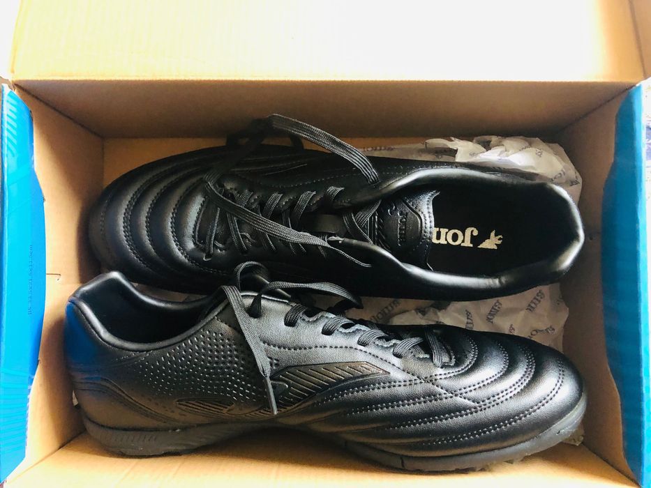 Футболни стоножки Joma Aguila 2521 TF