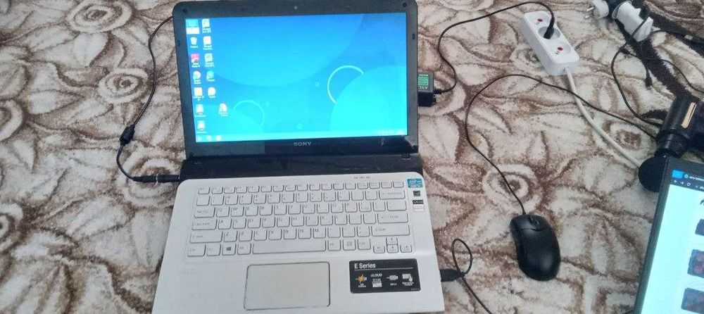 Sony  notebook  core''i3 intel inside