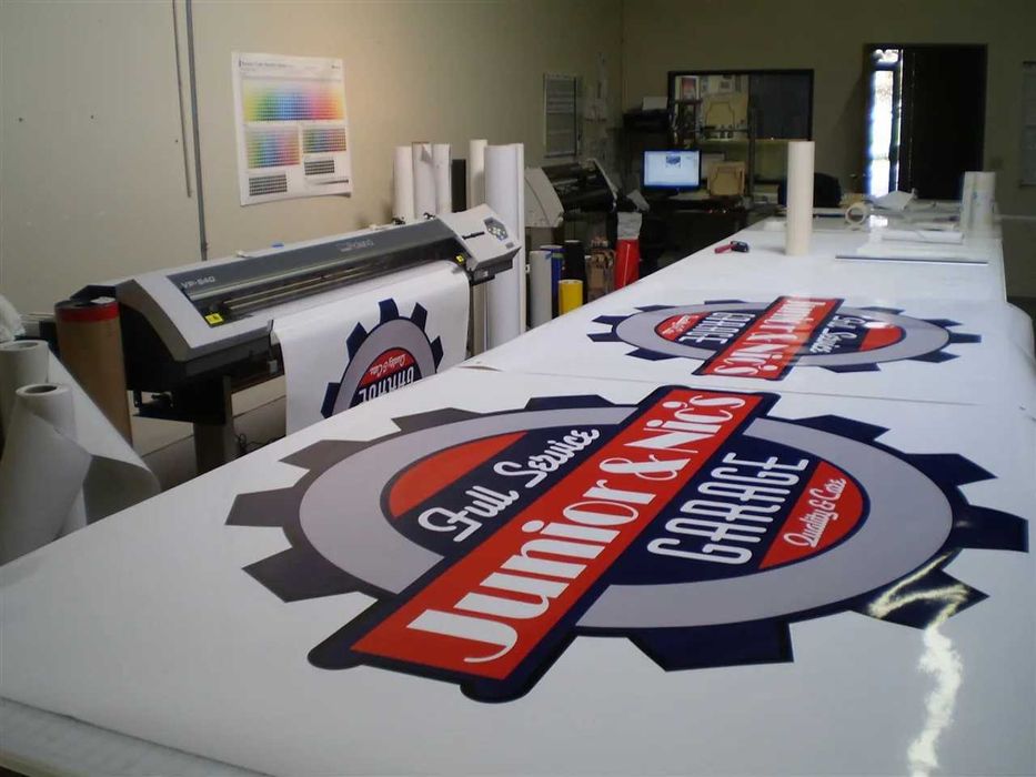 Печать Баннеров, Пленки, Наклеек, Плоттерная резка