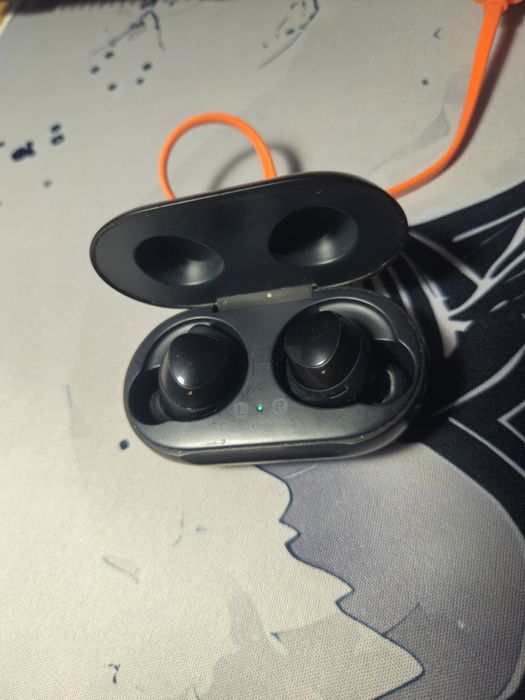 Galaxy buds  продам