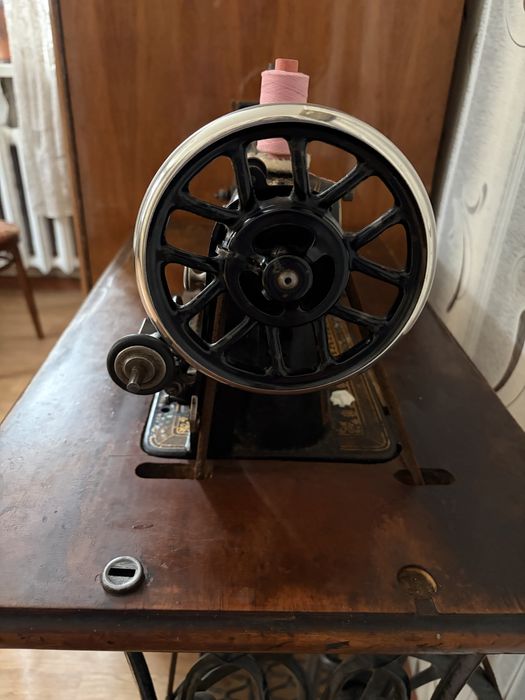 Швейная машинка