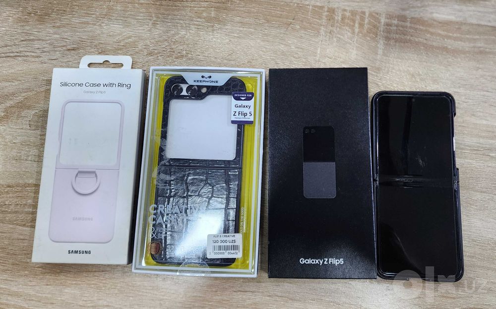 Продам свой сотовый телефон Samsung Galaxy Z Flip 5 (8 Gb/ 512 Gb)