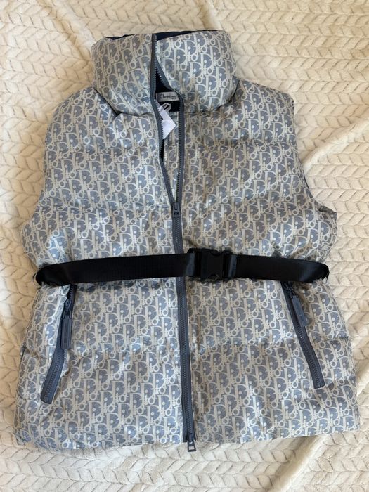 Дамски зимен елек нов