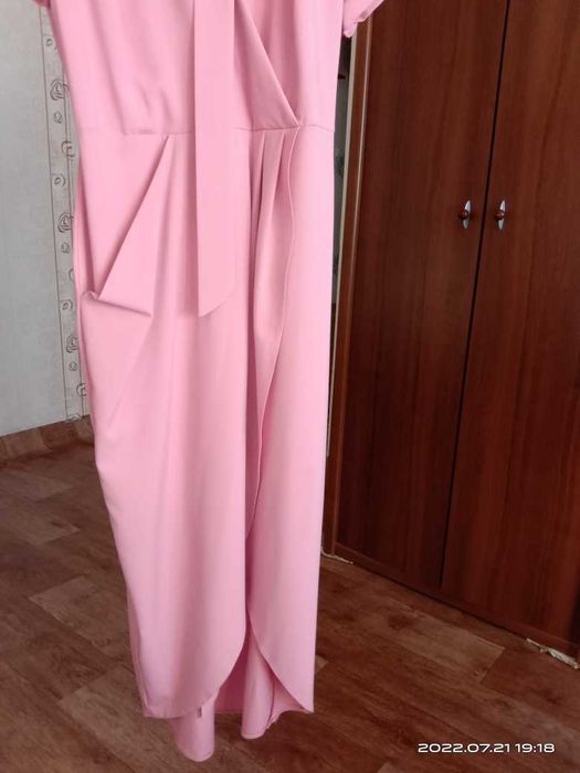 Продам вечернее платье в отличном состоянии