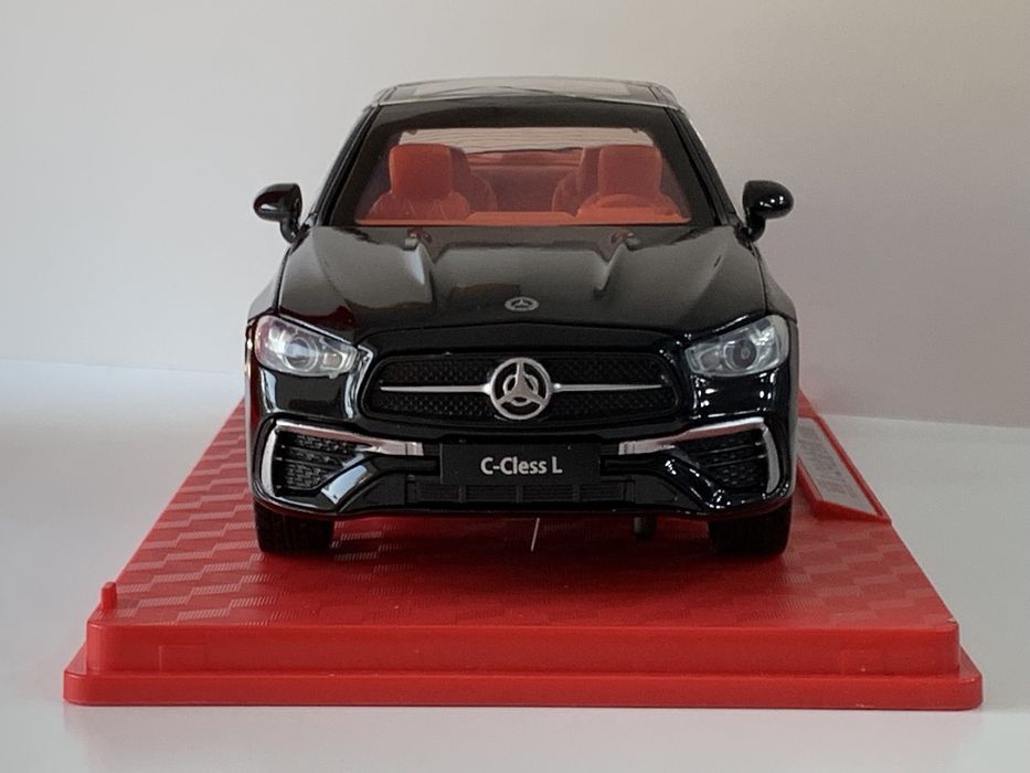 Modelka Mercedes-Benz C260L, Mercedes-Benz E-Class 1:24