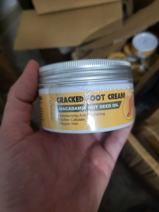 Kormesic Macadamia Nut Seed Oil Cracked Foot Cream - крем за напукани пети
