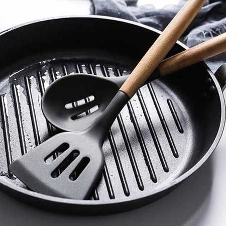 Комплект силиконови прибори за готвене Ruhhy, 12 части с поставка, черни