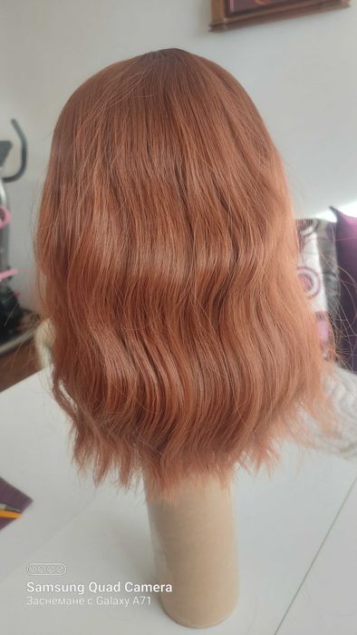 Перуки за празник и делник