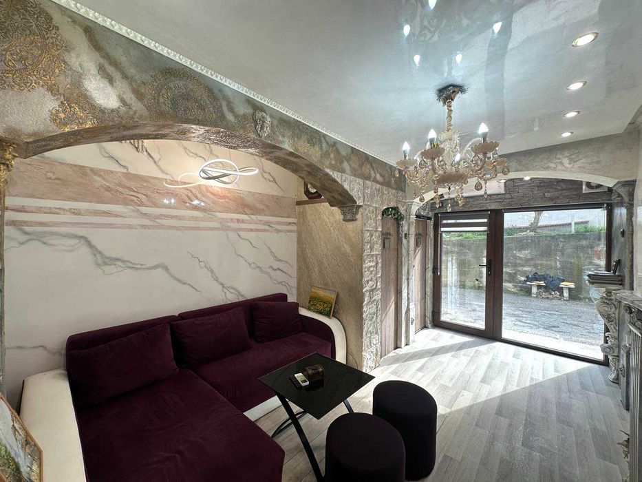 Продава се Офис в Горна Оряховица - 14 кв.м за 2393 €/кв.м - Снимка #3