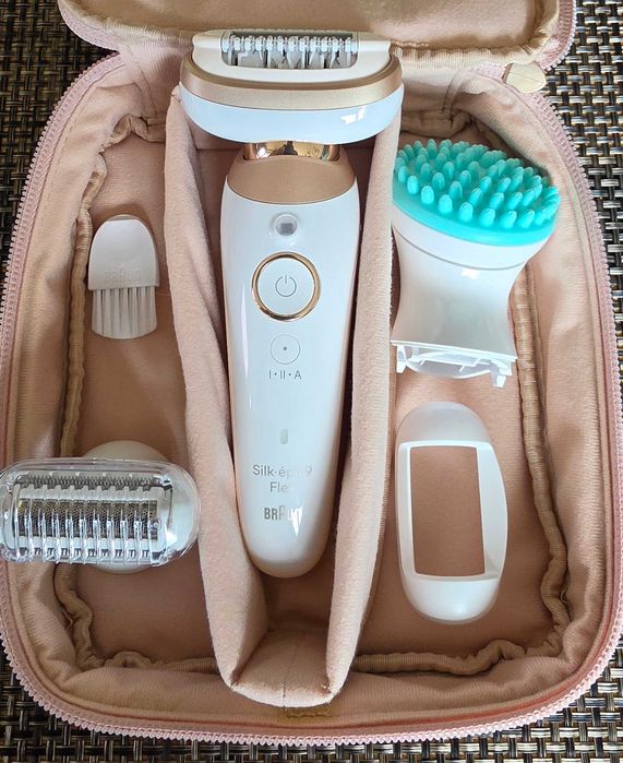 Продавам Braun Silk-épil 9 Flex – висок клас епилатор с гъвкава глава и богат комплект приставки