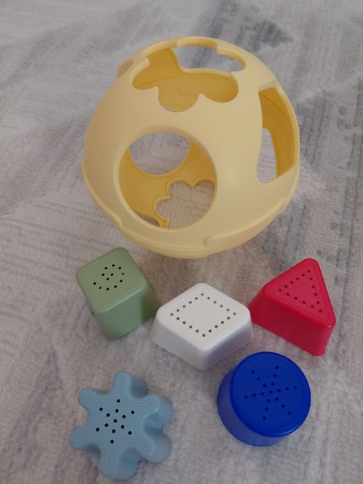 Продам б/у игрушки