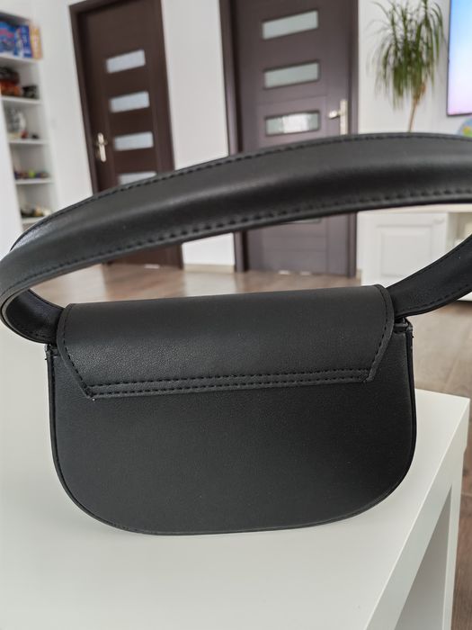 Vând geantă de damă