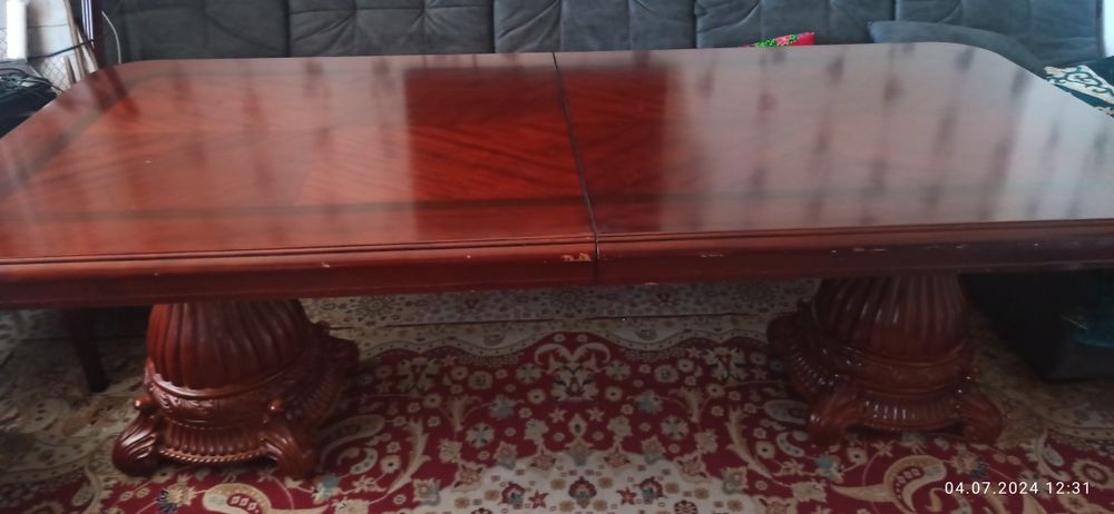 Продам Стол со стульями и кресло