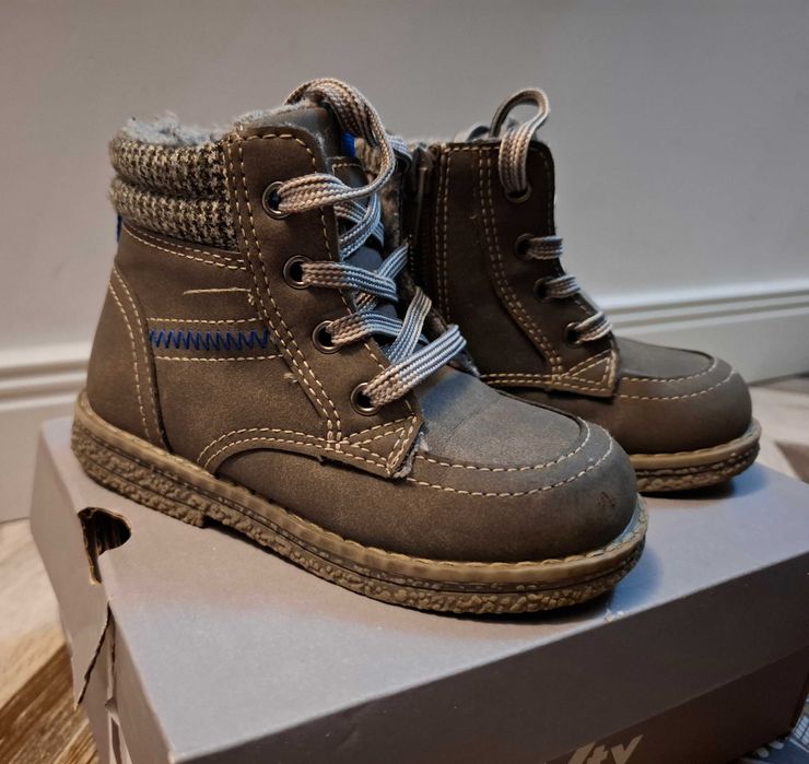 Детски зимни боти