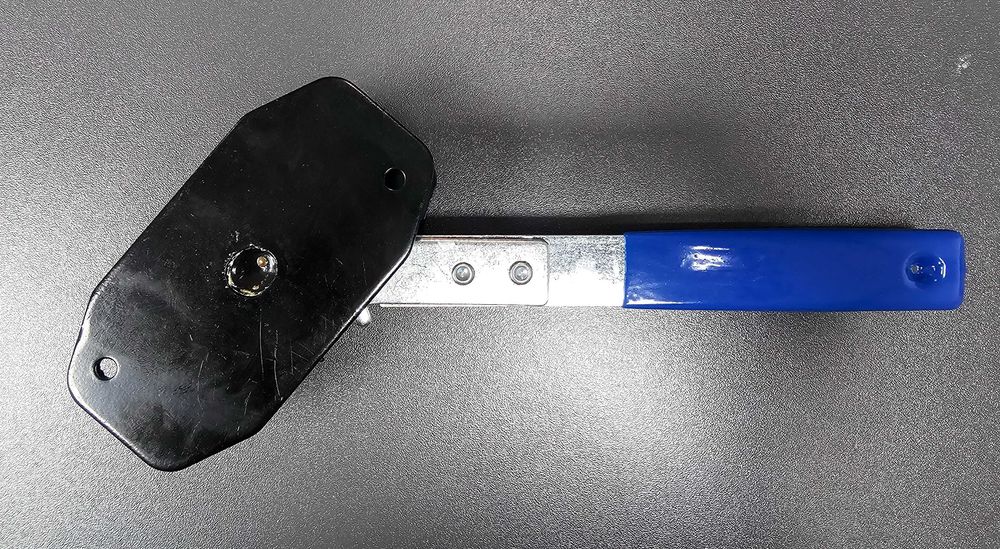 Скоба за прибиране на спирачни цилиндри с тресчотка