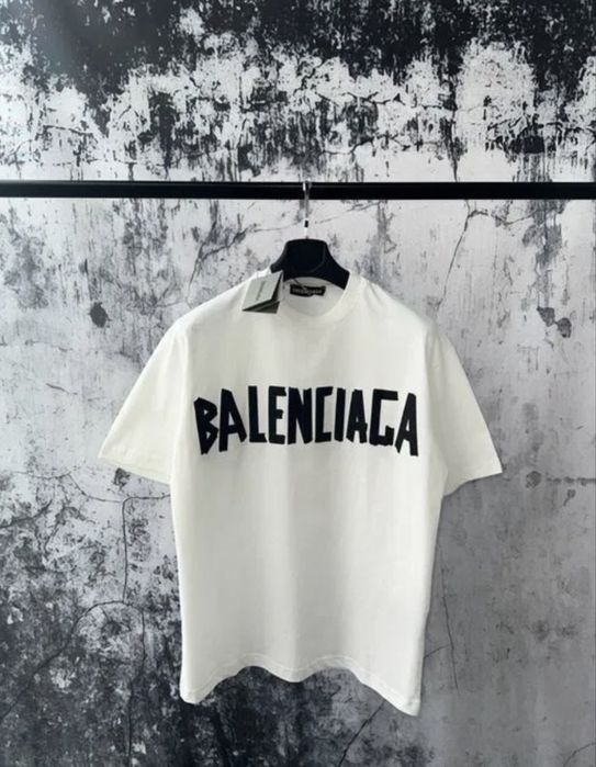 Tricou balenciaga marimea L/XL